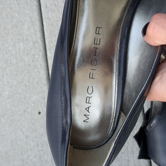 Marc Fisher Manilla Leather Peep Toe Bow Heels - Picture 11 of 13